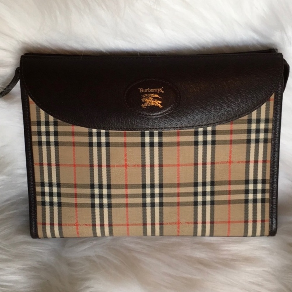 Authentic Vintage Burberry clutch.